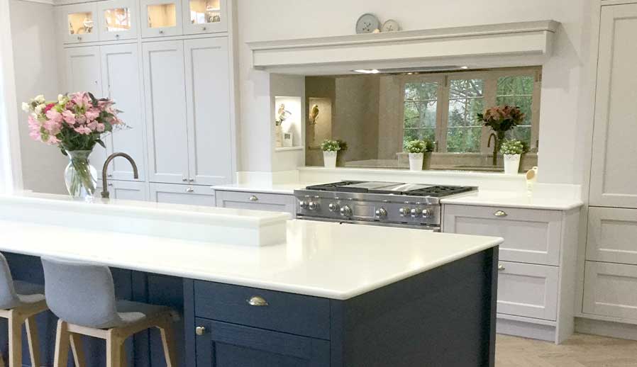 Classic shaker kitchen by Sigma 3 Kitchens in Cardiff