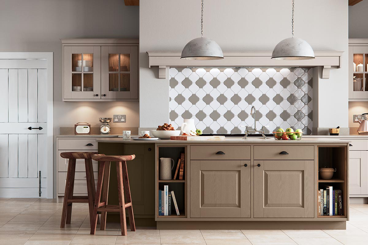 Traditional bespoke kitchen in grey.