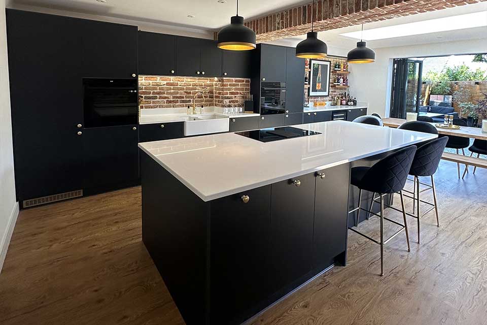 Black Modern Kitchen