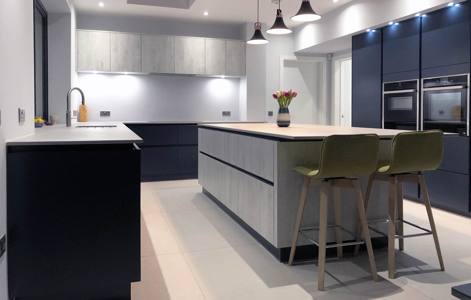 4 Ideas For The Perfect Handleless Kitchen Design - Find Your Kitchen