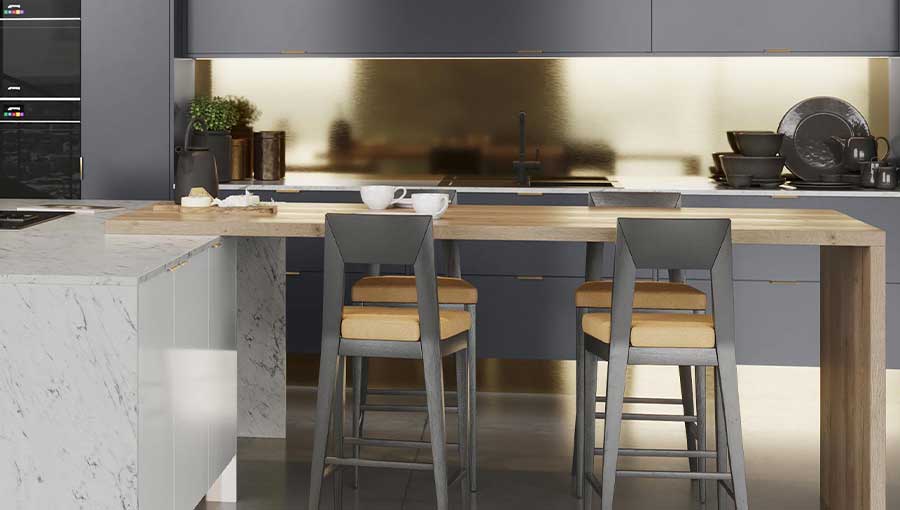 Glamourous modern kitchen with metallic splashback and metallic accents