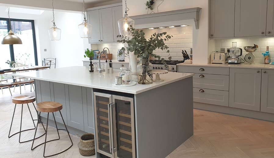 Shaker kitchen in London by Sigma 3 Kitchens Esher