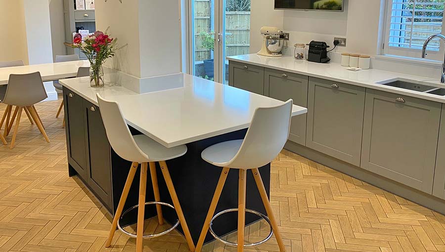 Kitchen seating ideas in Cardiff