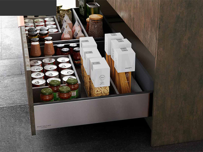 Deep, wide and strong kitchen drawers that enable ample room for organisation