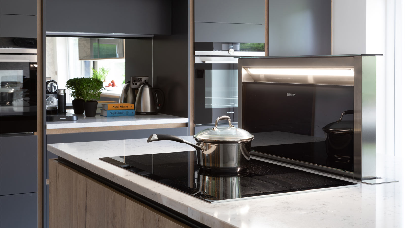 A perfect modern kitchen showcasing neuro design best practices