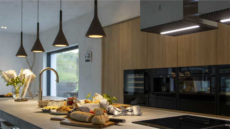 A modern desert interior with an island and desert modern interior design