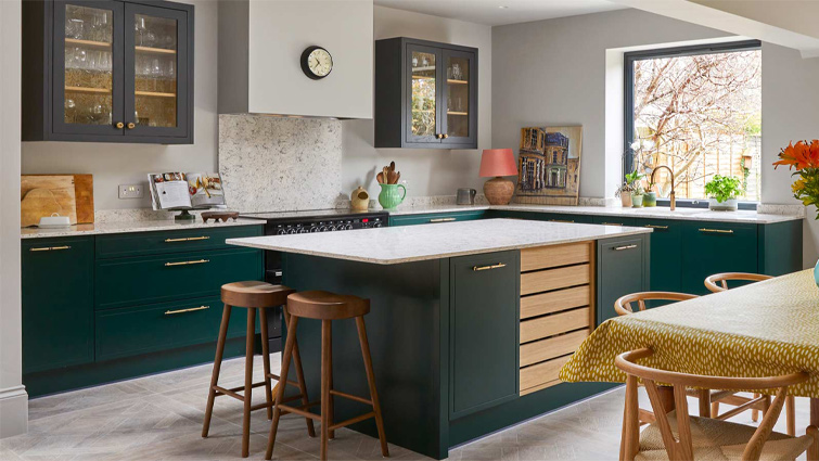 A dopamine décor kitchen with dopamine colours using colour drenching