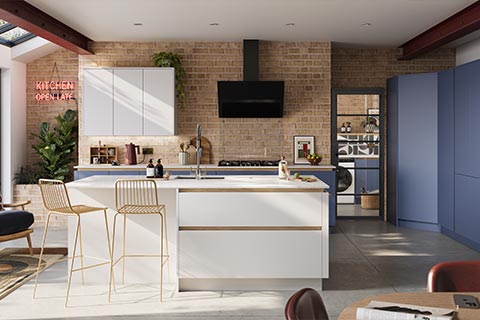 Amalfi - Smooth painted handleless kitchen